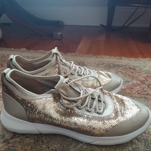 Womens size 8 sneakers